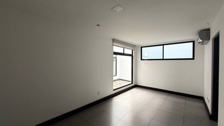 Alquiler | Sede Corporativa completamente equipada en Rohrmoser, San José - Imagen 9