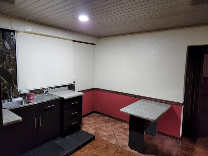Apartamento en área segura y tranquila para personas adultas sin mascota para 1 máximo 2 personas