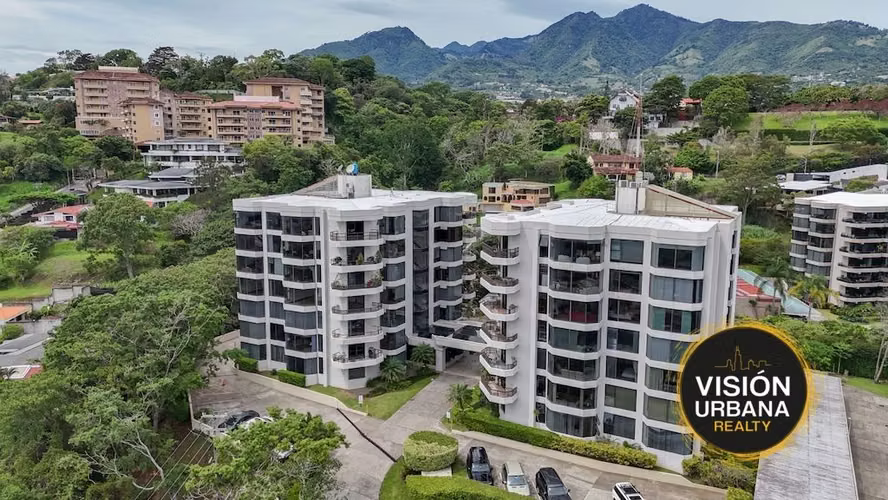 Apartamento Remodelado de 3 Habitaciones en Condominio Vistas de Mayorca - Imagen 2