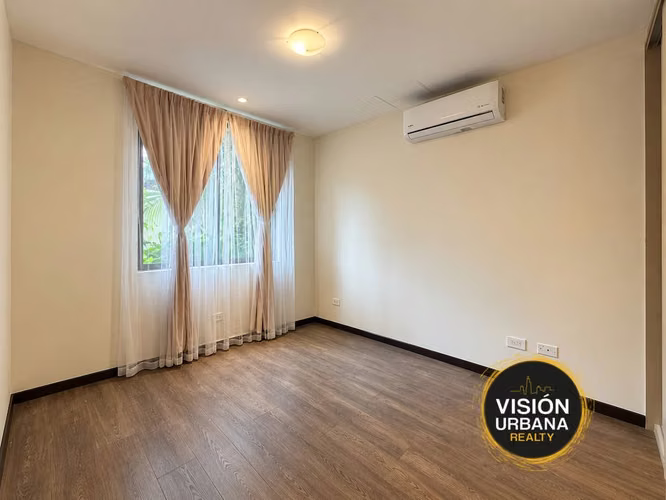Apartamento de 2 Habitaciones en Santa Ana - Imagen 5