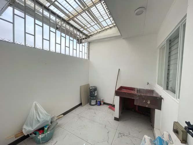 Apartamento cerca de la Embajada Americana en Rohrmoser! P206