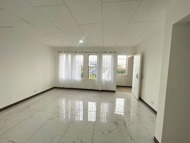 Apartamento cerca de la Embajada Americana en Rohrmoser! P206