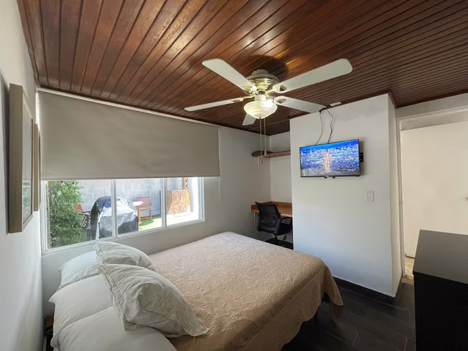 Apartamento semi amueblado en alquiler en Sabana Sur! P645 - Imagen 6
