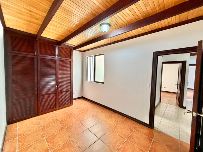 Venta Propiedad con 2 Apartamentos en Trejos Montealegre, Escazú - Imagen 15