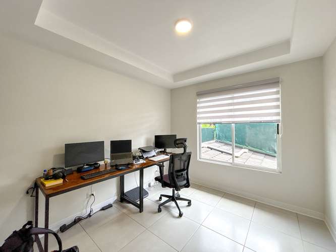 Se Vende Casa Esquinera Contemporánea en Condominio | Sabanilla, Montes de Oca - Imagen 13