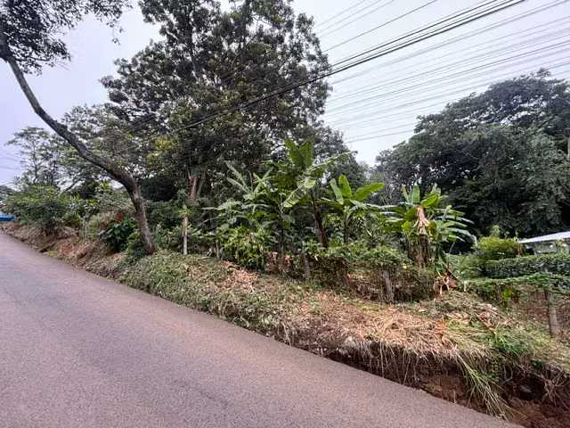 8223 m² Terreno en Atenas, Alajuela: Desarrollo Privado en Entorno Natural - Imagen 3