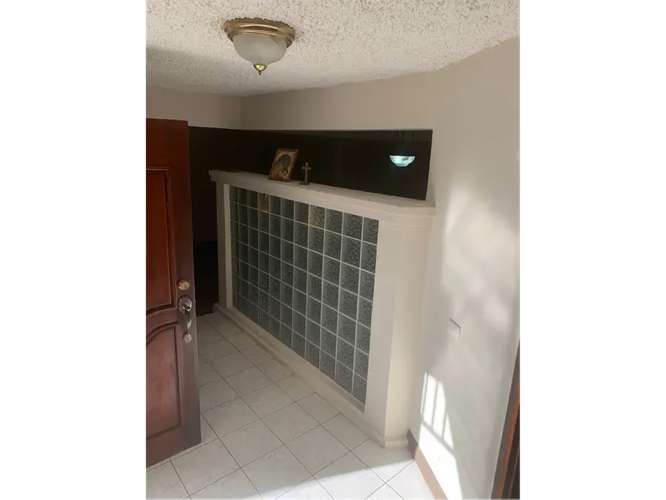 CASA FAVORITA EN VENTA EN ROHRMOSER - Imagen 8