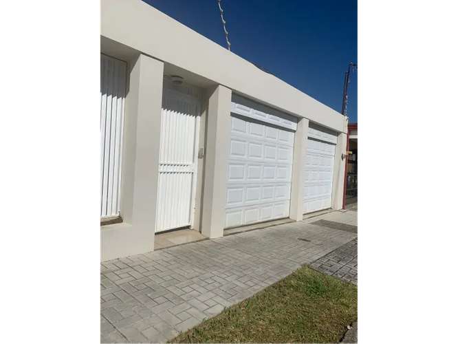 CASA FAVORITA EN VENTA EN ROHRMOSER - Imagen 3