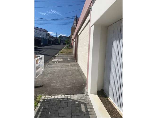CASA FAVORITA EN VENTA EN ROHRMOSER - Imagen 4
