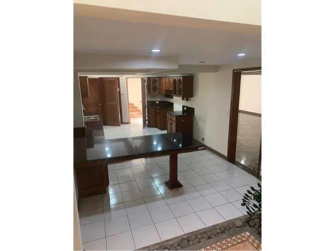 CASA FAVORITA EN VENTA EN ROHRMOSER - Imagen 14