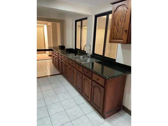 CASA FAVORITA EN VENTA EN ROHRMOSER - Imagen 11