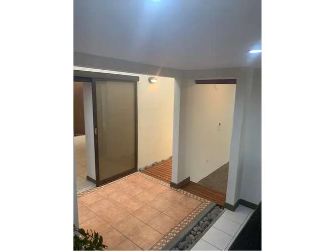 CASA FAVORITA EN VENTA EN ROHRMOSER - Imagen 17