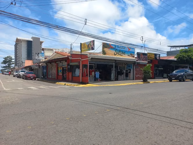 Espacio comercial en primera línea en Jacó, Puntarenas: alta visibilidad y estilo de vida costero - Imagen 4