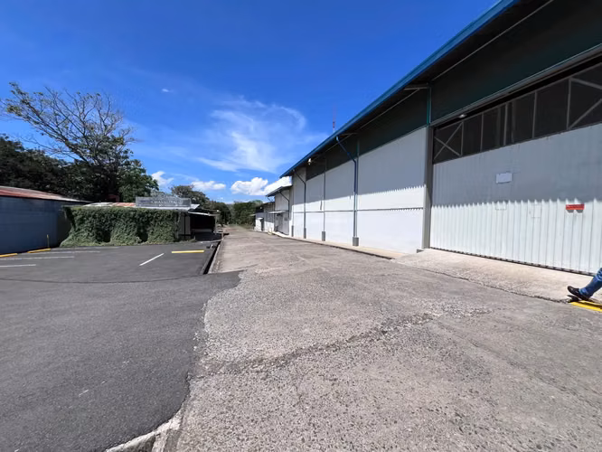 Edificio Comercial en Alajuela: Oportunidad de Inversión Principal - Imagen 10