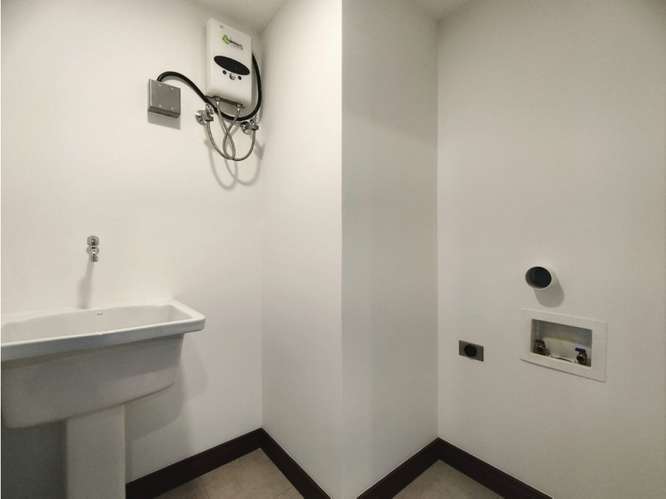 Apartamento en Torres de Heredia - Imagen 4