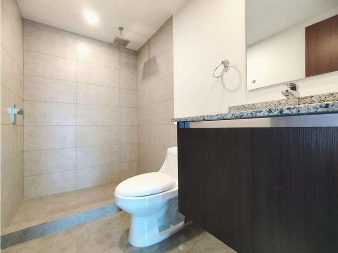 Apartamento en Torres de Heredia - Imagen 10