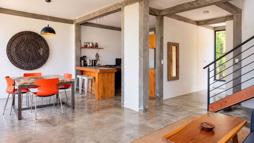 Apartamento Amueblado con Vista a las Montañas en Ciudad Colón - Imagen 5
