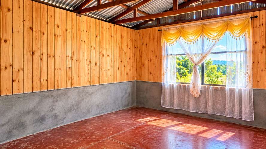Oportunidad! Terreno con Casa 19.5 Millones en León Cortés – 305 m² | Zona de Los Santos