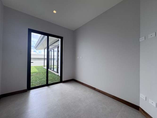 Venta de casa moderna en Condominio Terralta a Estrenar - Imagen 9