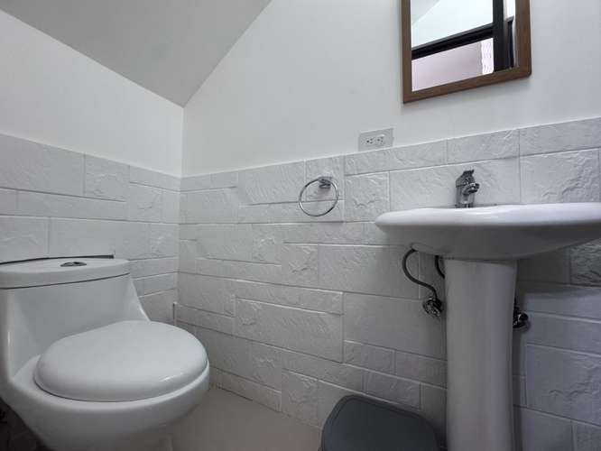 Venta de casa en Condominio Brisas de Granadilla - Imagen 9