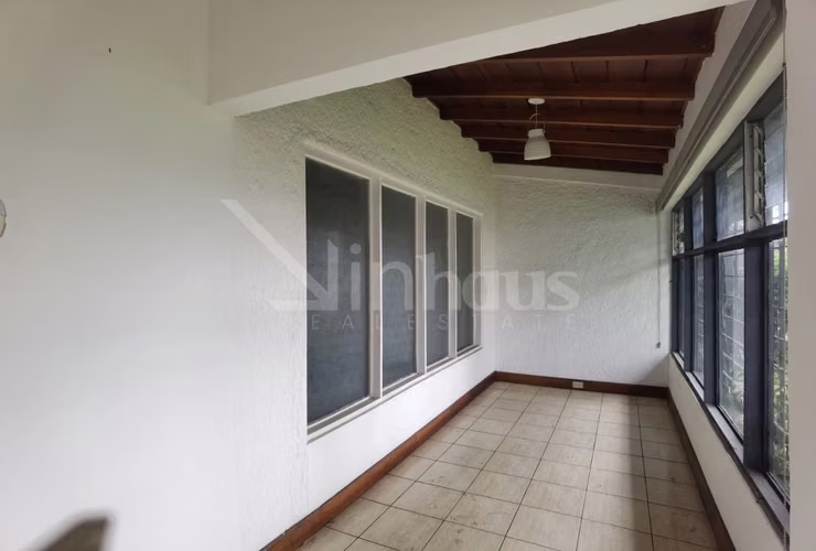 Alquiler de Casa de Uso Mixto Ideal para Oficinas en Los Yoses - Imagen 15