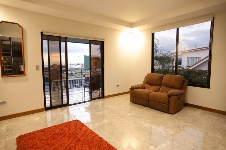 Amplio Apartamento Estudio - Mercedes Norte - Imagen 3