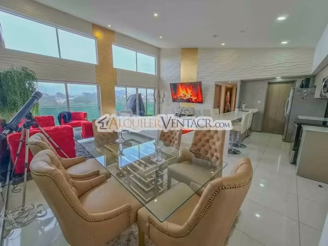Lujoso Penthouse con vista y línea blanca en torre Paradisus Rohrmoser Pavas