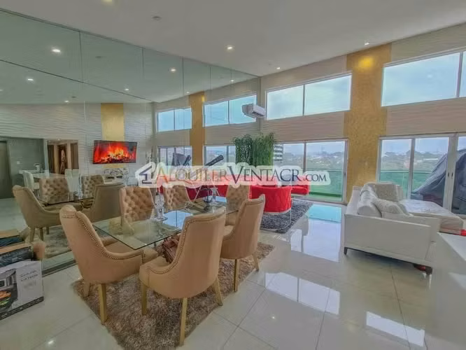 Lujoso Penthouse con vista y línea blanca en torre Paradisus Rohrmoser Pavas