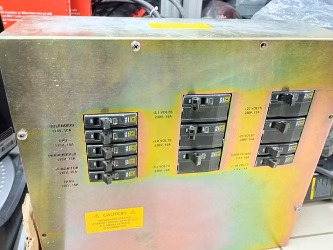 caja de breaker centro de carga para electricidad hogar comercio cod7208 nuevo asch