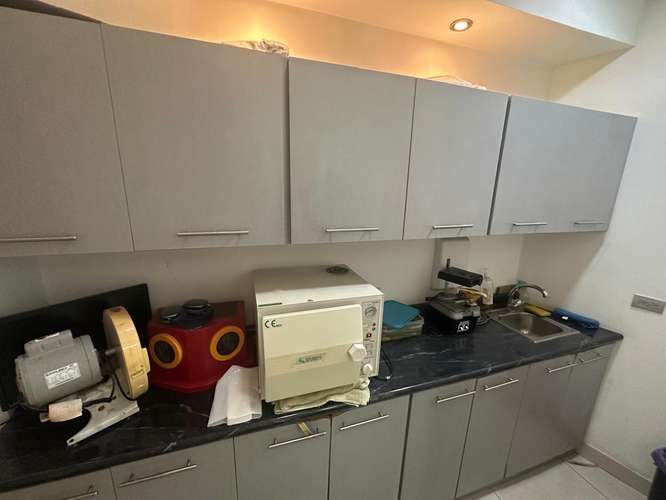 Alquiler de 3 espacios para consultorio o para oficinas - Imagen 5