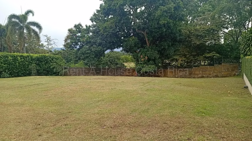 Venta de Lote en Piedades de Santa Ana. RAH 27-836 - Imagen 3
