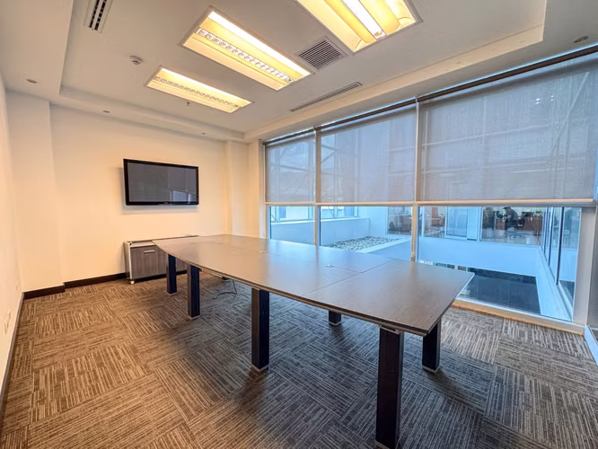 Oficina Corporativa en Alquiler – Plaza Murano, Santa Ana - Imagen 8