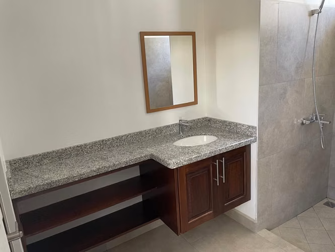 Apartamento de 2 habitaciones y 1 baño en Atenas con piscina - Imagen 8