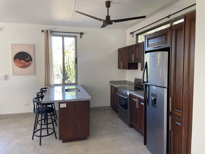 Apartamento de 2 habitaciones y 1 baño en Atenas con piscina - Imagen 5