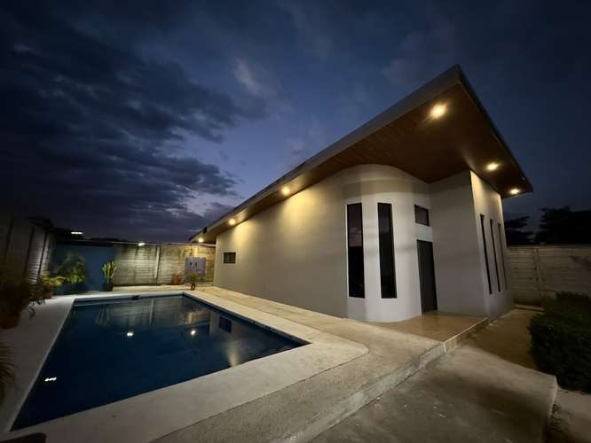 Venta de propiedad para disfrutar, con tranquilidad, amplitud y comodidad - Imagen 2