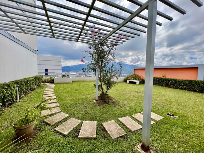 Apartamento amueblado con excelentes vistas en Paseo Colón - Imagen 14