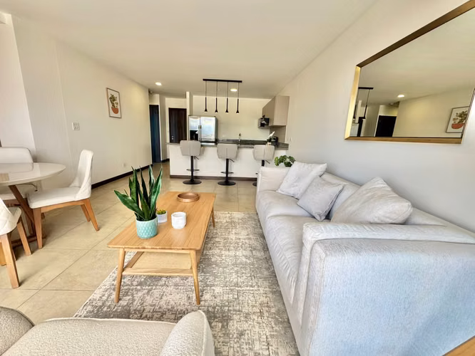 Apartamento amueblado con excelentes vistas en Paseo Colón - Imagen 7