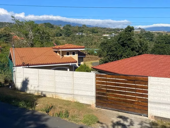 Casa en venta en San Juan de Sarchí | 3 habitaciones | 90 millones - Imagen 2
