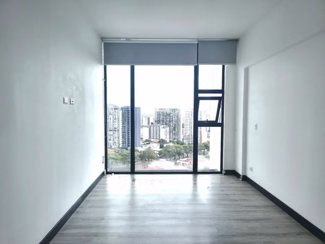 Rohrmoser | Apto 2 habitaciones con línea blanca y vista