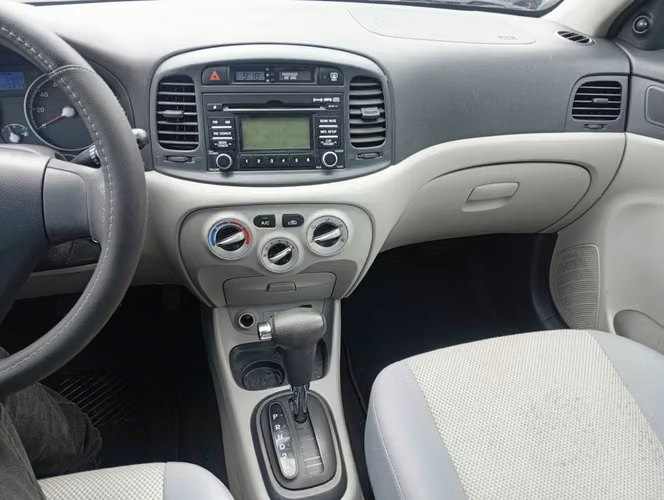 Hyundai accent  - Imagen 6