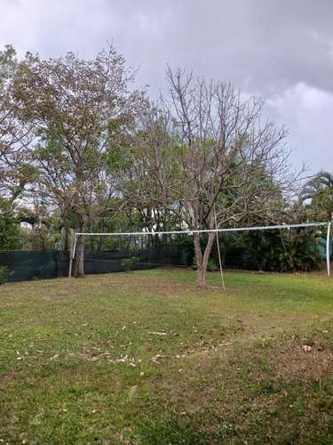 CASA CON AMPLIO TERRENO SE VENDE EN LA GUACIMA, ALAJUELA - Imagen 2