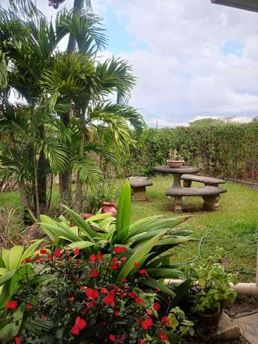 CASA CON AMPLIO TERRENO SE VENDE EN LA GUACIMA, ALAJUELA - Imagen 6