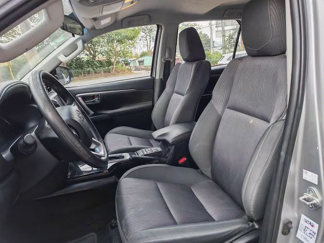 Toyota Fortuner 4x4 año 2024 - Imagen 7