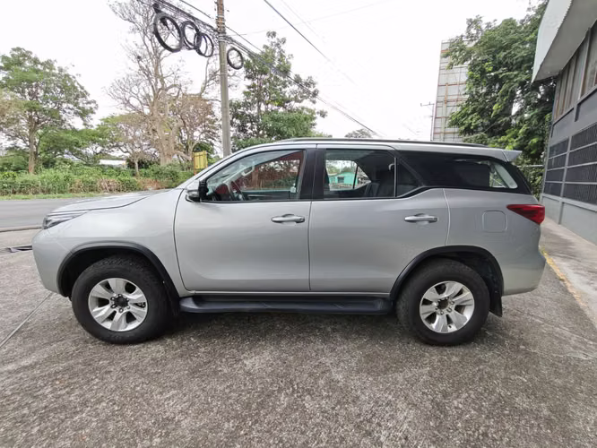 Toyota Fortuner 4x4 año 2024 - Imagen 5