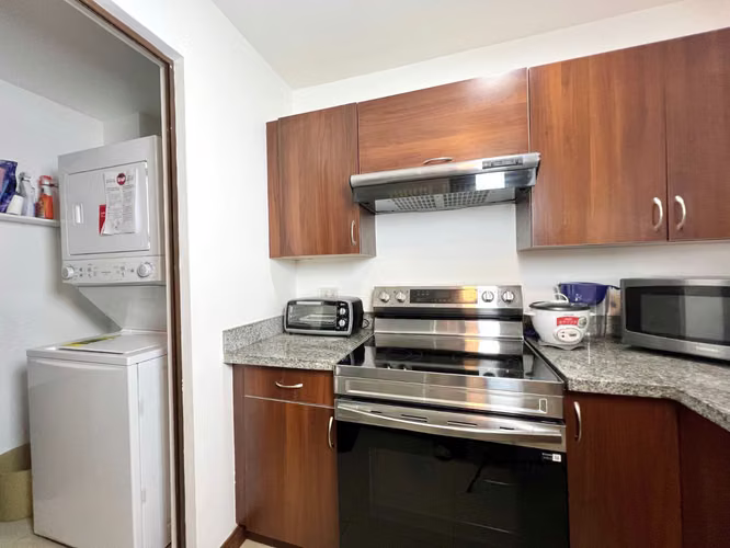 Alquiler de apartamento en Santa Ana. 2 Habitaciones. Amueblado. ¡Amenidades! - Imagen 11
