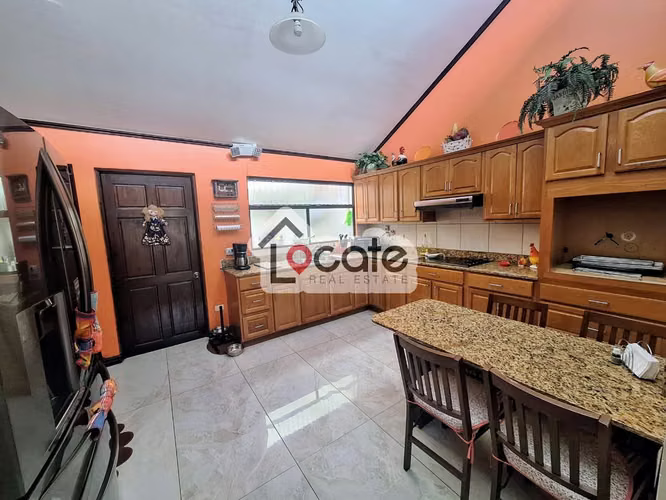Venta de casa, Condominio Altos del Horizonte, Escazú - Imagen 3