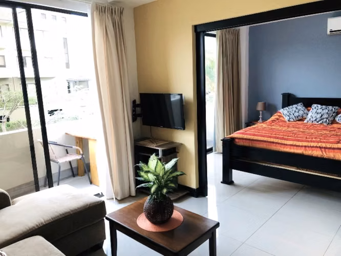 SANTA ANA CENTRO-MONTESOL! APARTAMENTO AMOBLADO DE 1 HAB/1BAÑO/1PARQUEO - Imagen 4