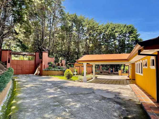 ALQUILO O VENDO QUINTA EN BARVA DE HEREDIA