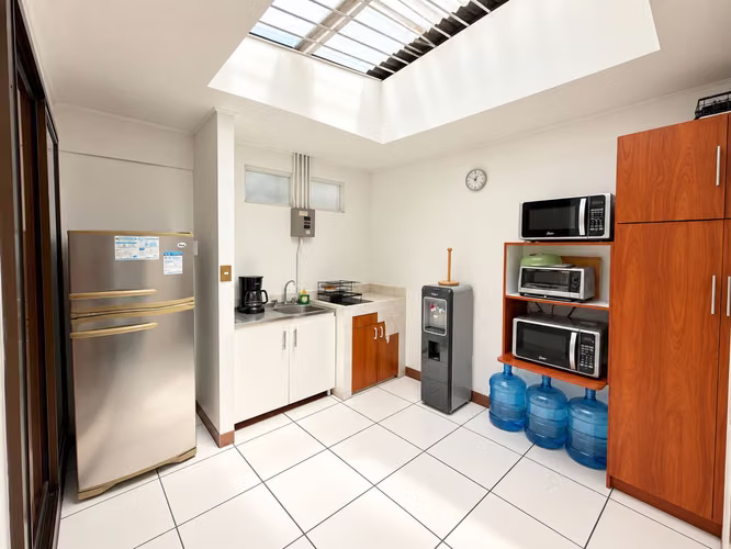 Alquiler de espacio ideal para oficinas en Collados, San Pedro (FV) - Imagen 14