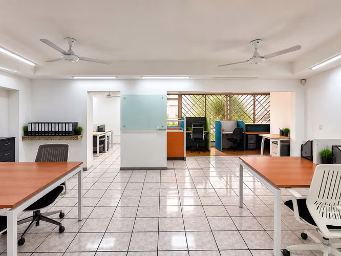 Alquiler de espacio ideal para oficinas en Collados, San Pedro (FV) - Imagen 11